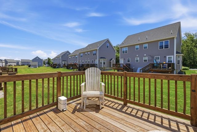 66 Riley Rd 66, Tyngsborough, MA 01879