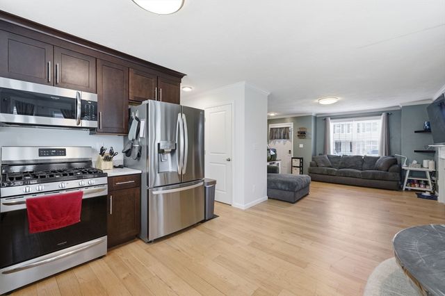 66 Riley Rd 66, Tyngsborough, MA 01879
