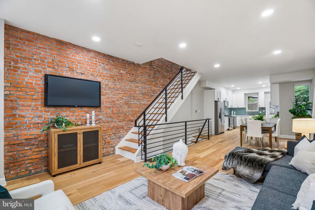 1629 ELLSWORTH, PHILADELPHIA, PA 19146 — exterior