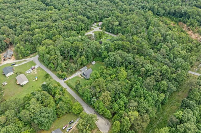 159 Honeysuckle Rd, Pikeville, TN 37367