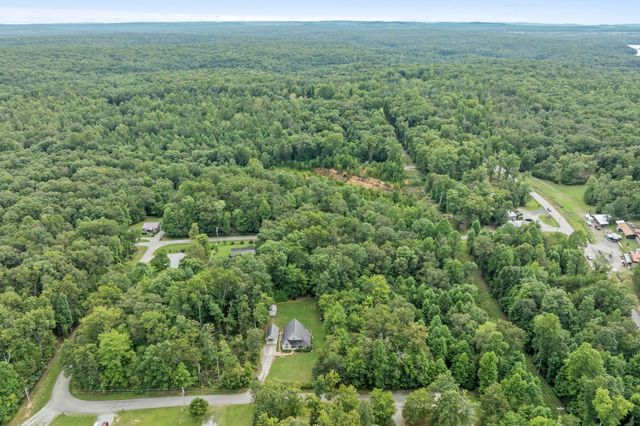 159 Honeysuckle Rd, Pikeville, TN 37367