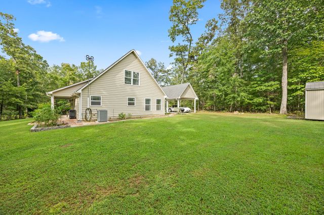 159 Honeysuckle Rd, Pikeville, TN 37367