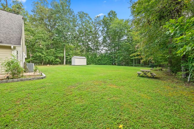 159 Honeysuckle Rd, Pikeville, TN 37367