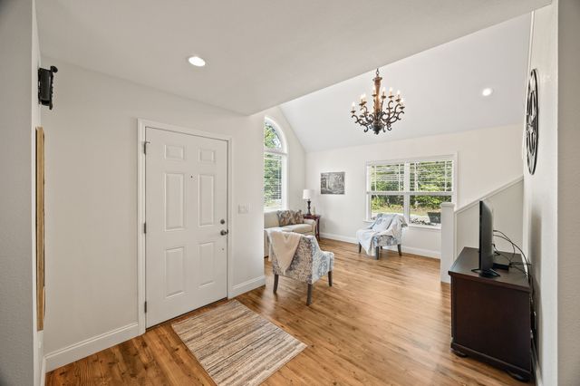 159 Honeysuckle Rd, Pikeville, TN 37367