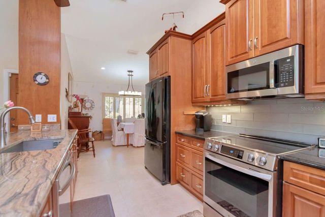 2763 BUCKHORN OAKS DRIVE, Valrico, FL 33594