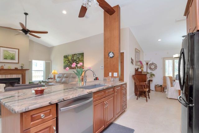 2763 BUCKHORN OAKS DRIVE, Valrico, FL 33594