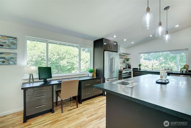 322 NW 200th Street, Shoreline, WA 98177