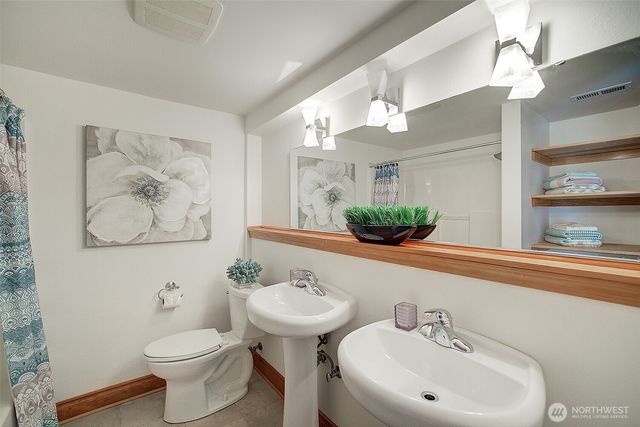 322 NW 200th Street, Shoreline, WA 98177