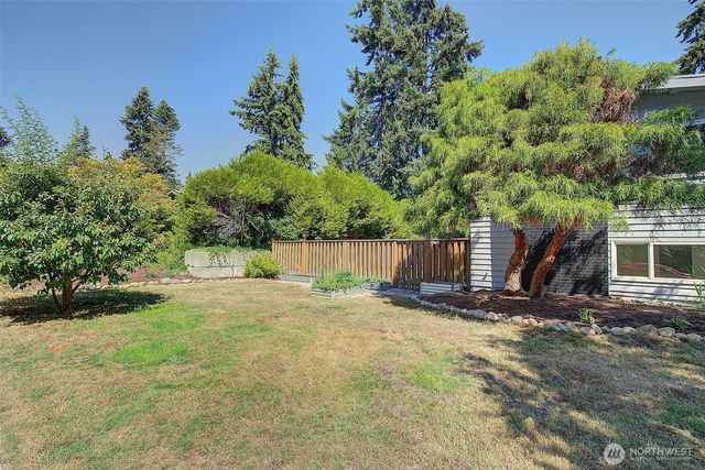 322 NW 200th Street, Shoreline, WA 98177