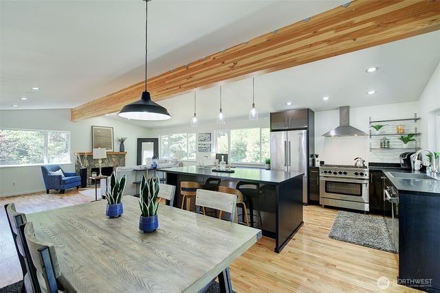 322 NW 200th Street, Shoreline, WA 98177
