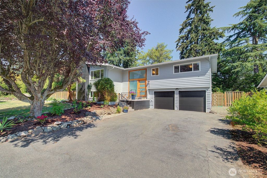 322 NW 200th Street, Shoreline, WA 98177