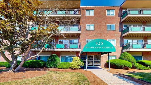525 Highland Ave. 34, Malden, MA 02148