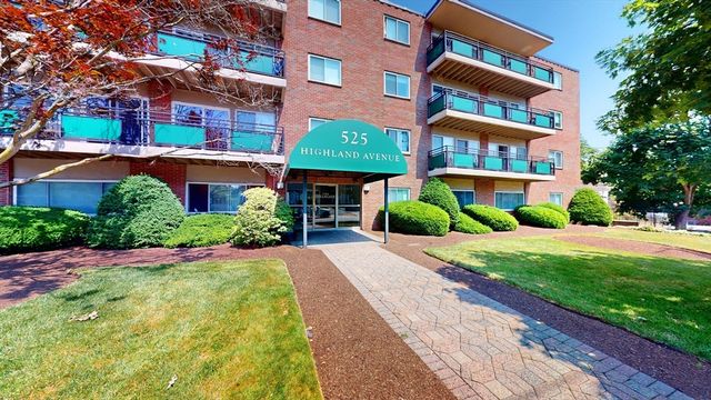 525 Highland Ave. 34, Malden, MA 02148