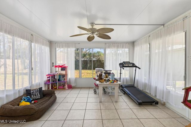 296 Holcomb Boulevard, Ocean Springs, MS 39564