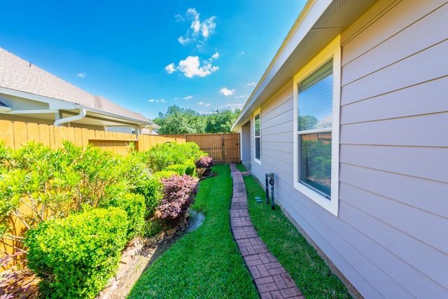 5338 Garnetfield Lane, Katy, TX 77494