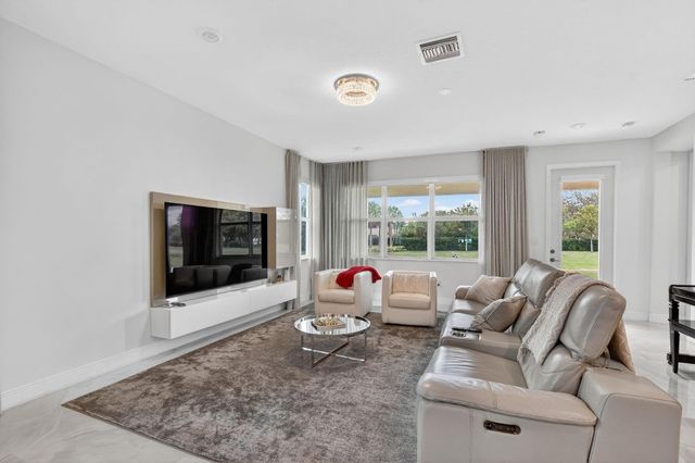 4321 Marina Way, Deerfield Beach, FL 33064