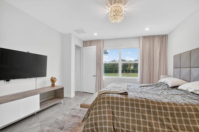 4321 Marina Way, Deerfield Beach, FL 33064