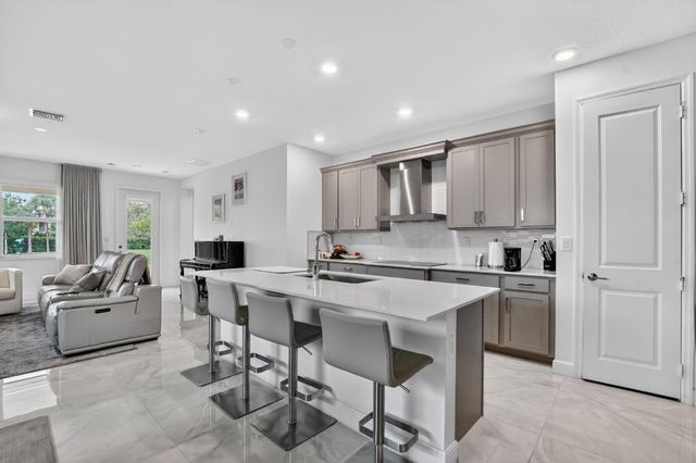 4321 Marina Way, Deerfield Beach, FL 33064