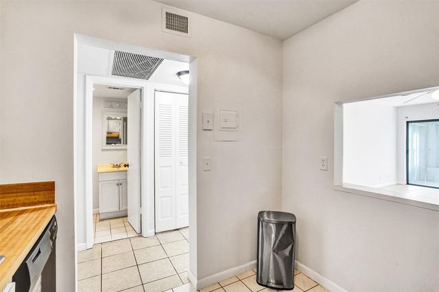 9273 SW 8th Street 117, Boca Raton, FL 33428