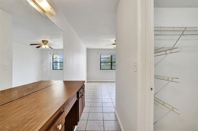 9273 SW 8th Street 117, Boca Raton, FL 33428