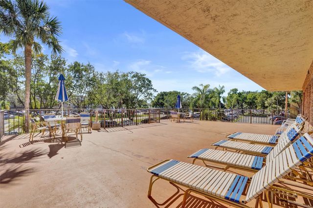 9273 SW 8th Street 117, Boca Raton, FL 33428