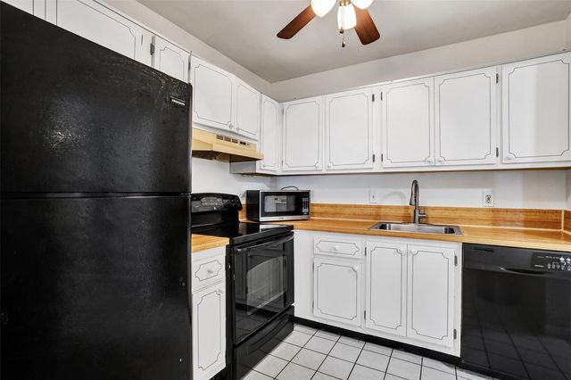 9273 SW 8th Street 117, Boca Raton, FL 33428