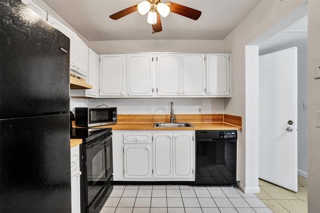 9273 SW 8th Street 117, Boca Raton, FL 33428