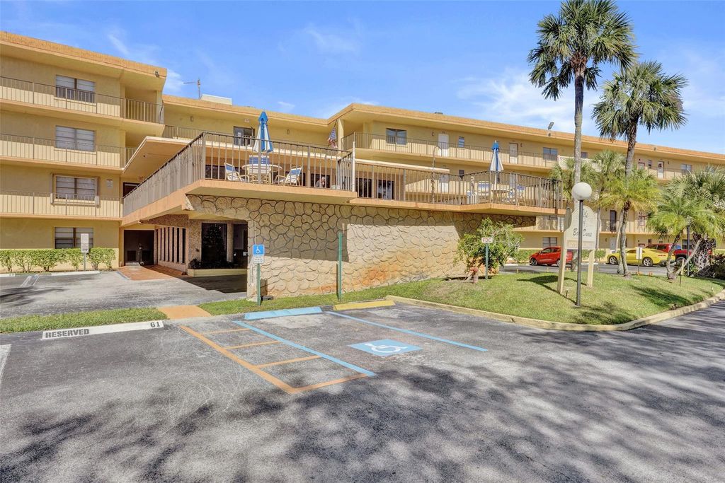 9273 SW 8th Street 117, Boca Raton, FL 33428