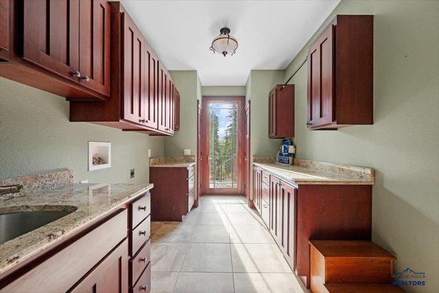 11177 ALPINE CIR, Lead, SD 57754