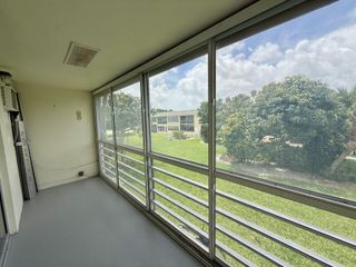 32 Kingswood B, West Palm Beach, FL 33417