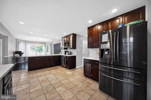 16 WHITEHAVEN DR, Lumberton, NJ 08048