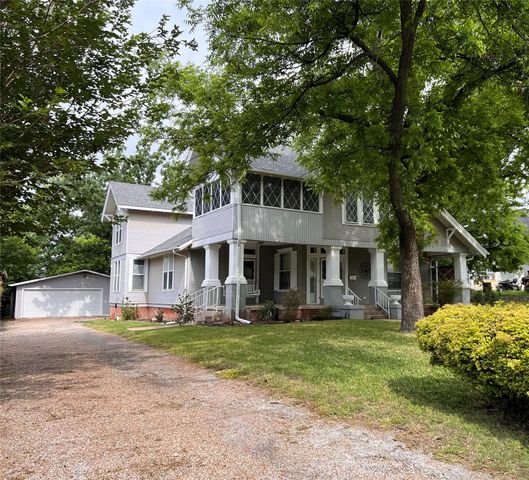 505 N Elm Street, Comanche, TX 76442