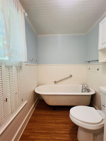 505 N Elm Street, Comanche, TX 76442