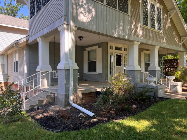 505 N Elm Street, Comanche, TX 76442