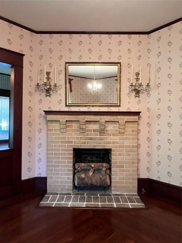 505 N Elm Street, Comanche, TX 76442