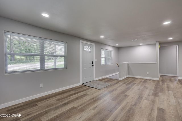 1028 Woodland Avenue, Joplin, MO 64801