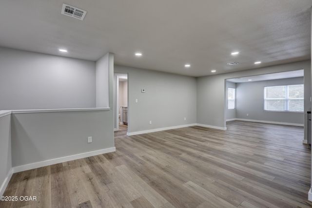 1028 Woodland Avenue, Joplin, MO 64801