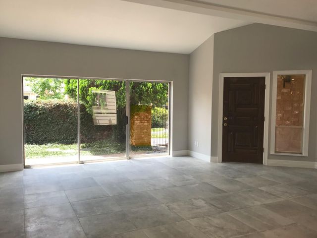 12625 Memorial Drive 30, Houston, TX 77024