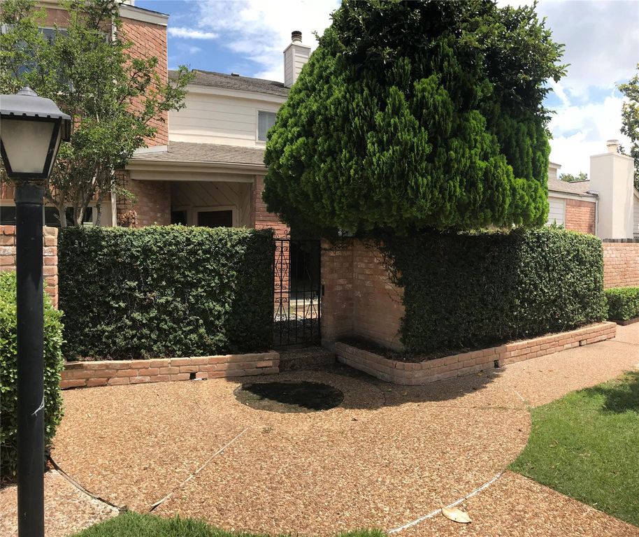 12625 Memorial Drive 30, Houston, TX 77024