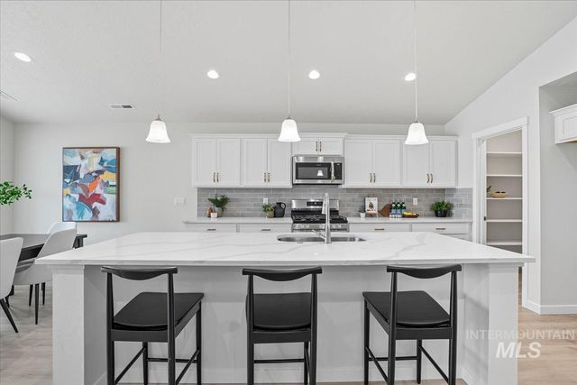 4313 Solitude Way, Caldwell, ID 83605