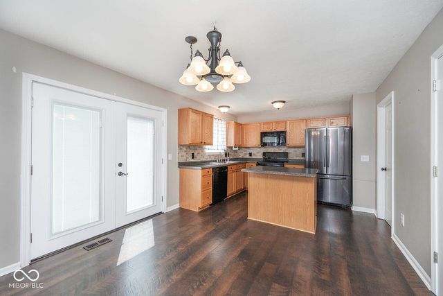 5067 Clay Creek Lane, Plainfield, IN 46168