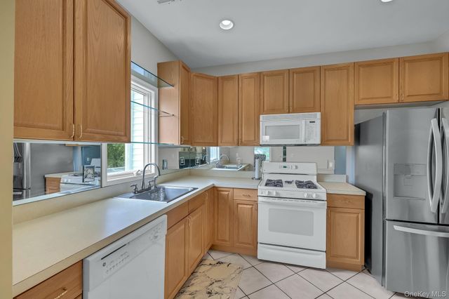 137 Duke Drive, Carmel, NY 10512
