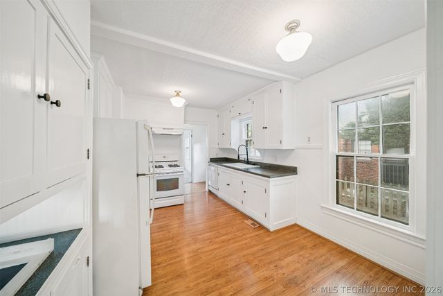 2608 E 13th Place, Tulsa, OK 74103