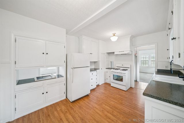 2608 E 13th Place, Tulsa, OK 74103