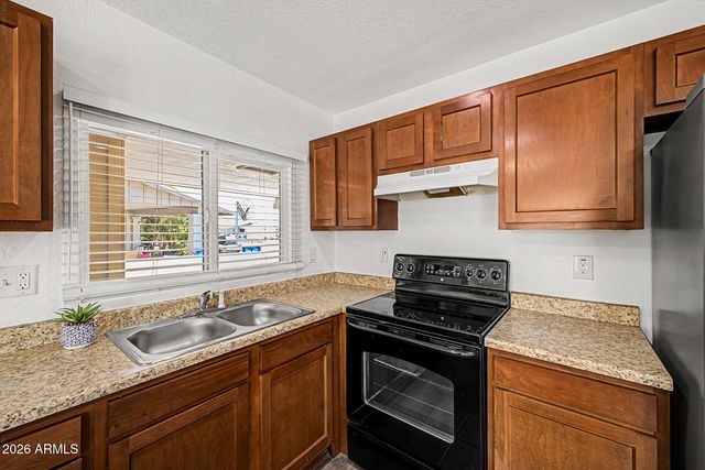 4123 W HOLLY Street, Phoenix, AZ 85009