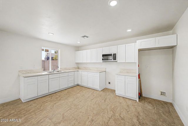 4123 W HOLLY Street, Phoenix, AZ 85009