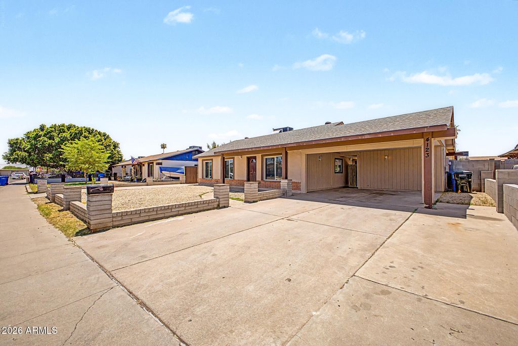 4123 W HOLLY Street, Phoenix, AZ 85009 — photo 2