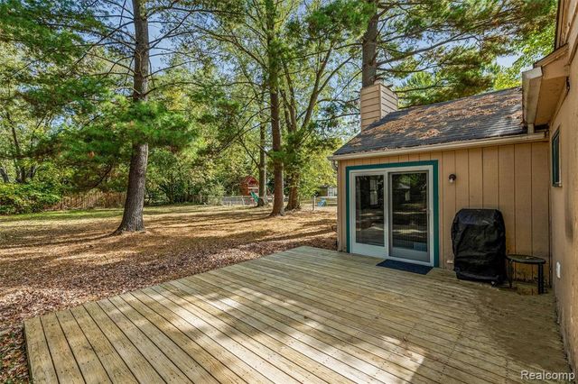 21326 Flanders Street, Farmington Hills, MI 48335