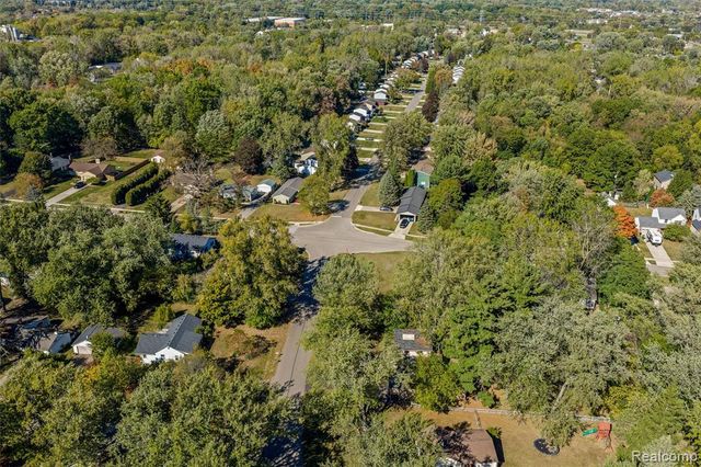 21326 Flanders Street, Farmington Hills, MI 48335