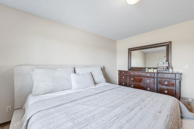 2308 E Spring Hill Dr, Goddard, KS 67052